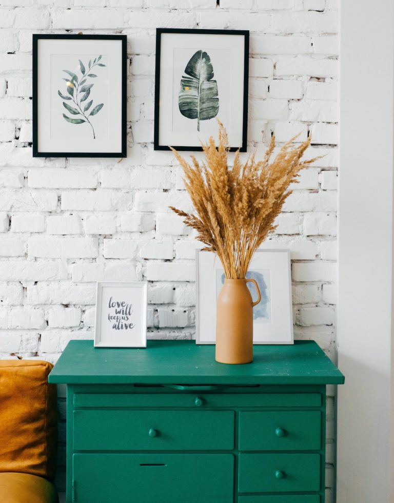How to Upcycle Your Furniture with Paint Upcycle That