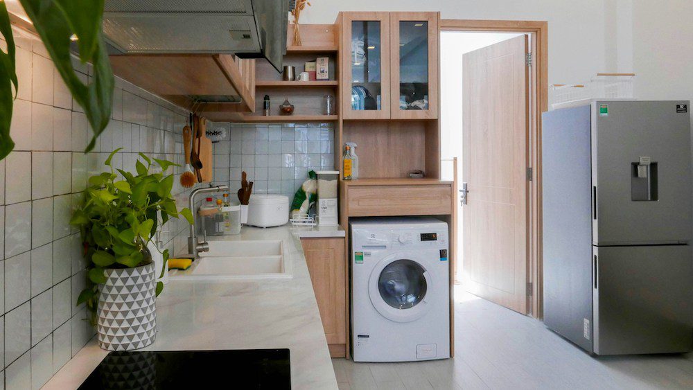 the right hot water tank